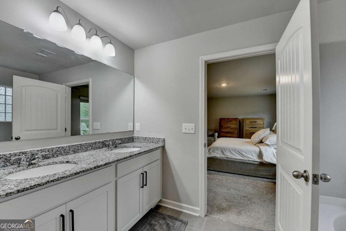 6817 Scarlet Oak Way Flowery Branch - Photo 16