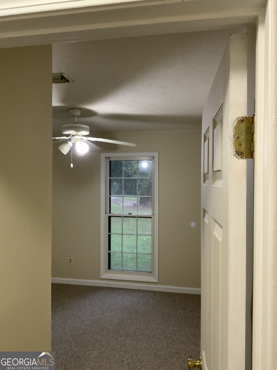 1408 New Huchinson Mill Road LaGrange - Photo 11
