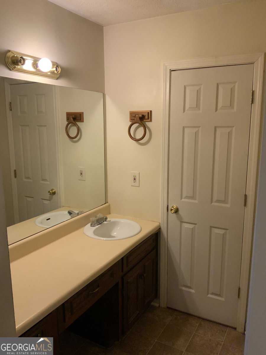 1408 New Huchinson Mill Road LaGrange - Photo 18