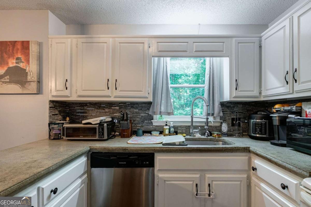 442 River Chase Drive Athens - Photo 8