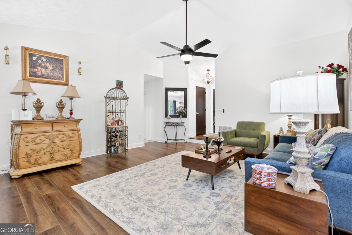 1150 Creekwood Cove Lawrenceville - Photo 6