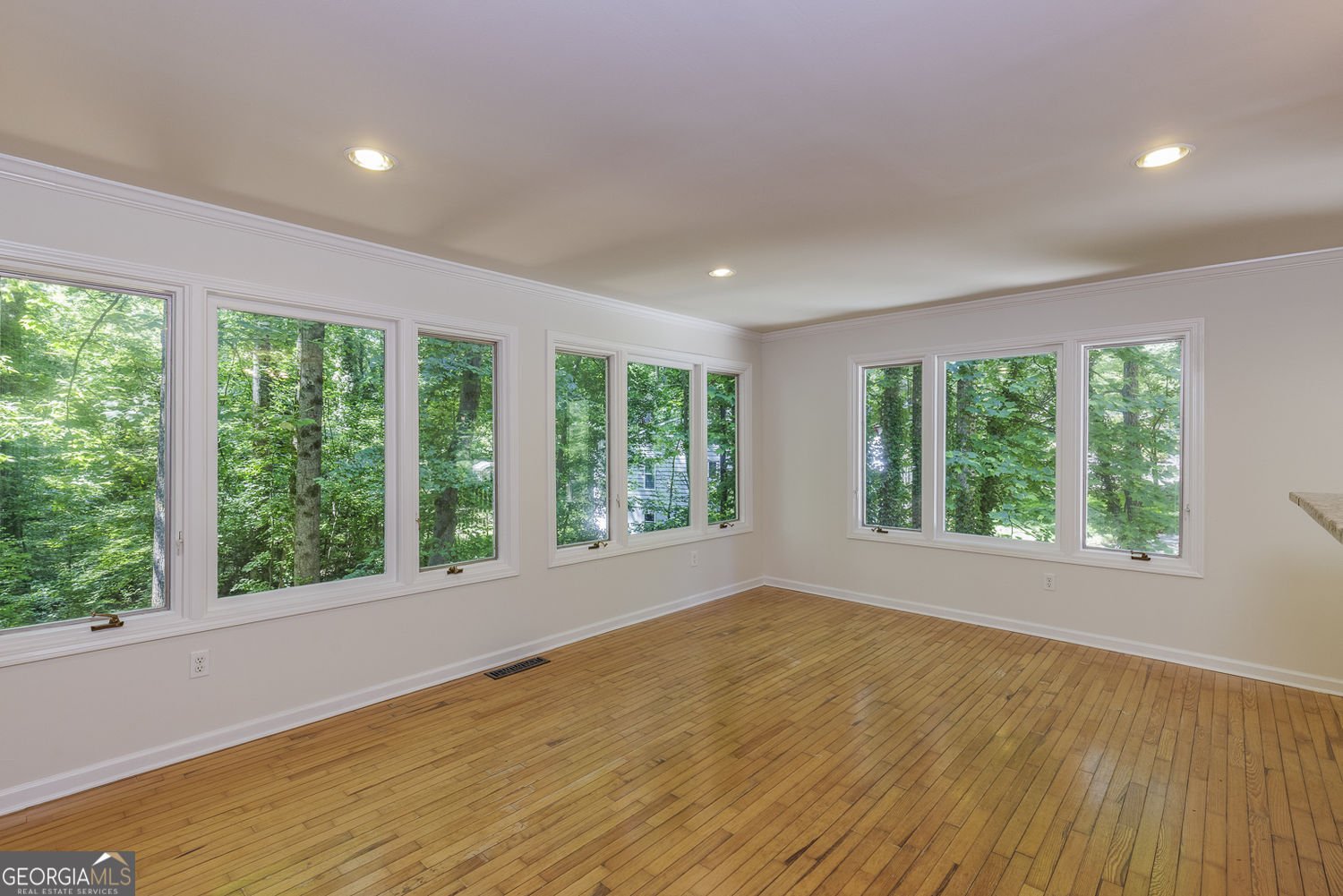 3450 Winfair Place Marietta - Photo 8