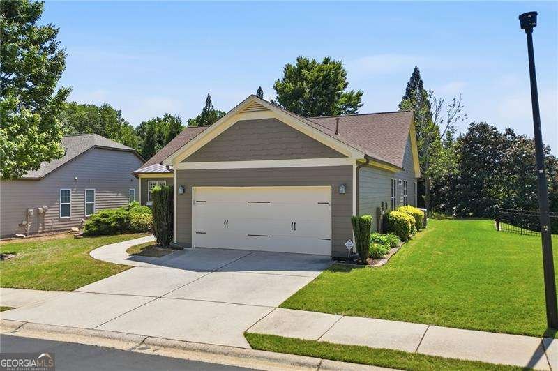 424 Larkspur Drive Canton - main photo