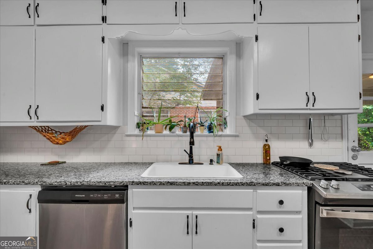 525 Corbin Terrace Macon - Photo 13