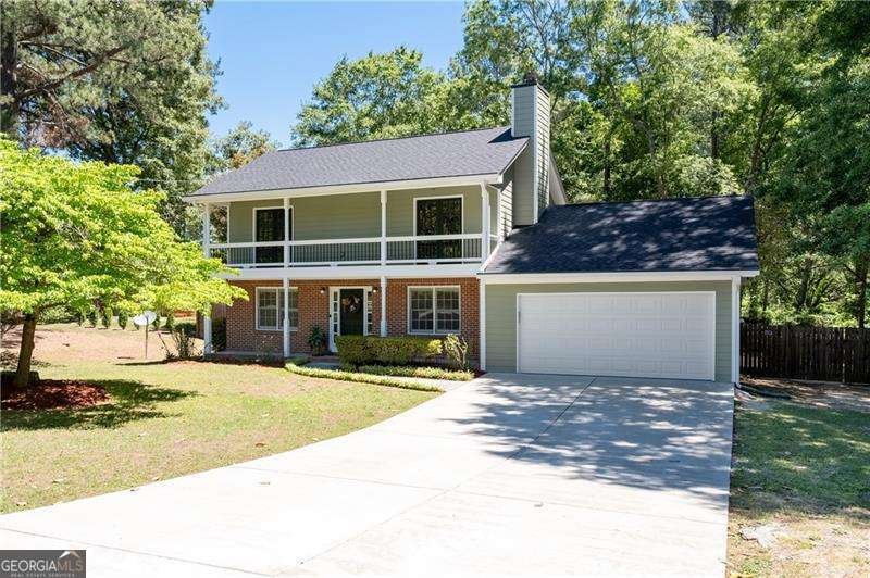 2526 Ashworth Lake Road Snellville - main photo