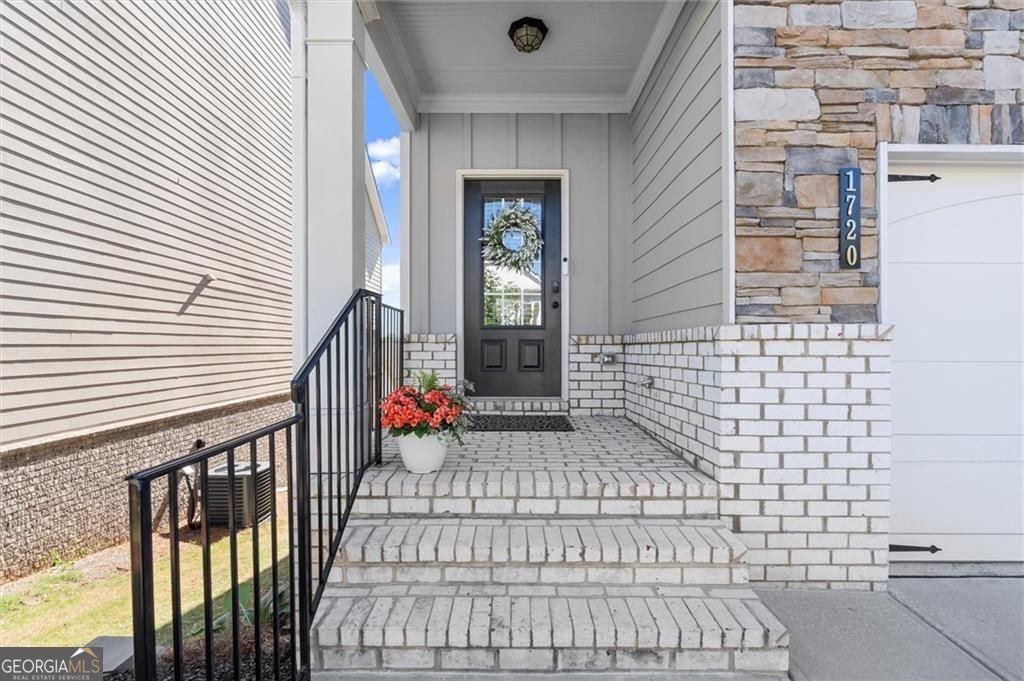 1720 Habersham Villa Drive Cumming - main photo
