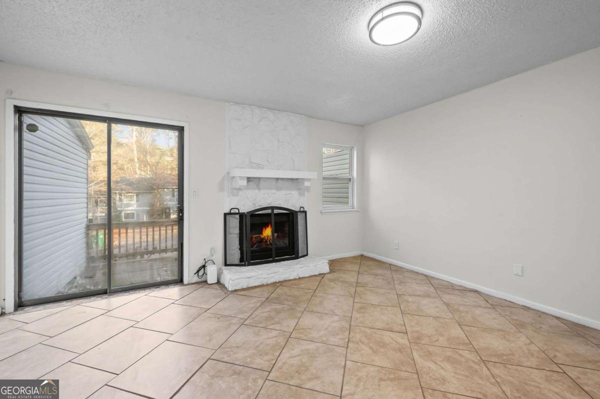 579 Northridge Crossing Drive Atlanta - Photo 14