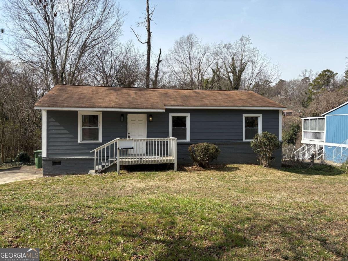 2298 Swallow Circle Atlanta - main photo