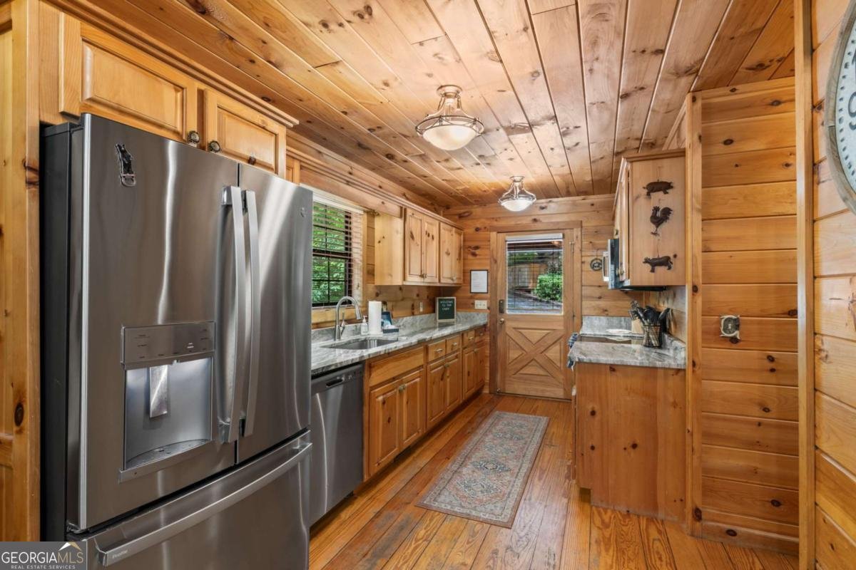 294 Oakwood Trail Mineral Bluff - Photo 14