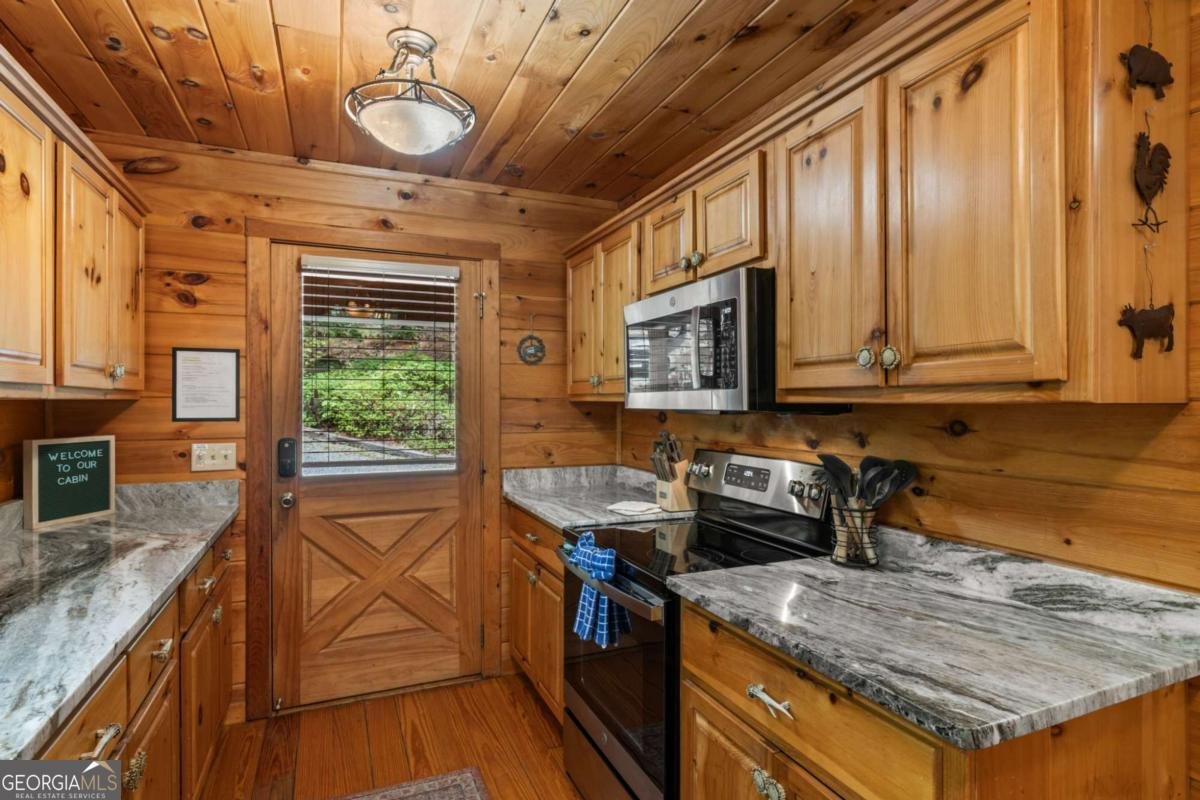294 Oakwood Trail Mineral Bluff - Photo 16