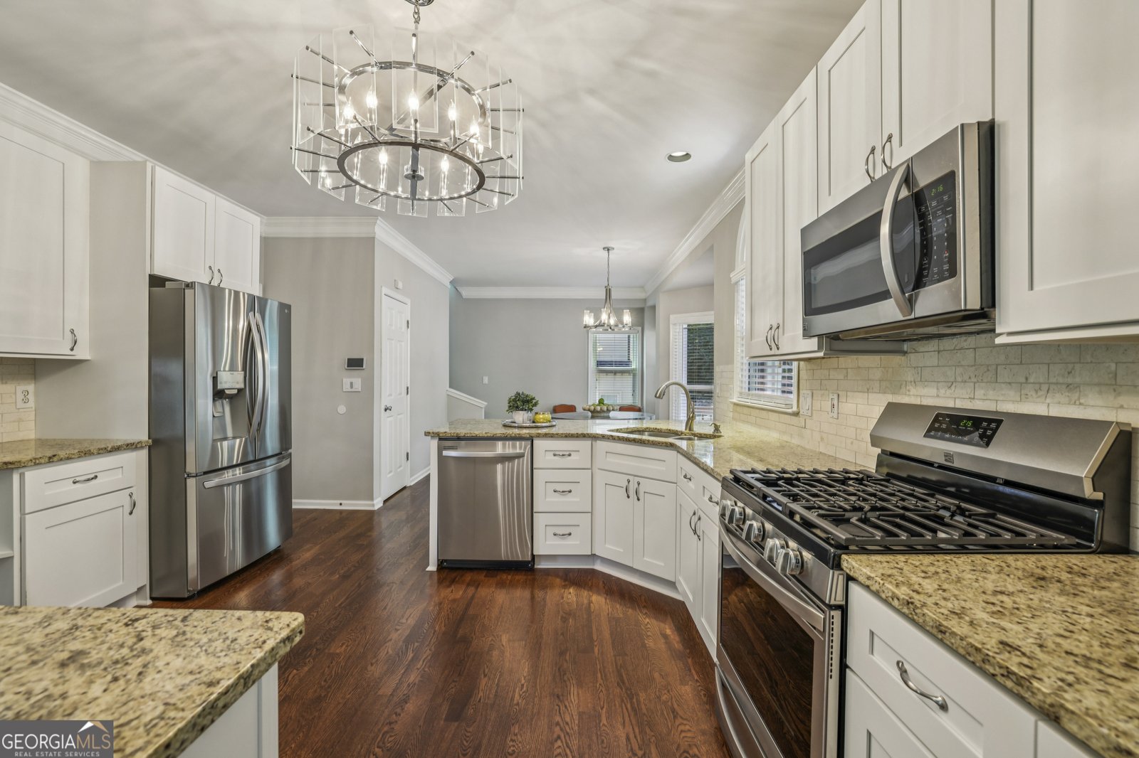 240 Amberton Court Johns Creek - Photo 10