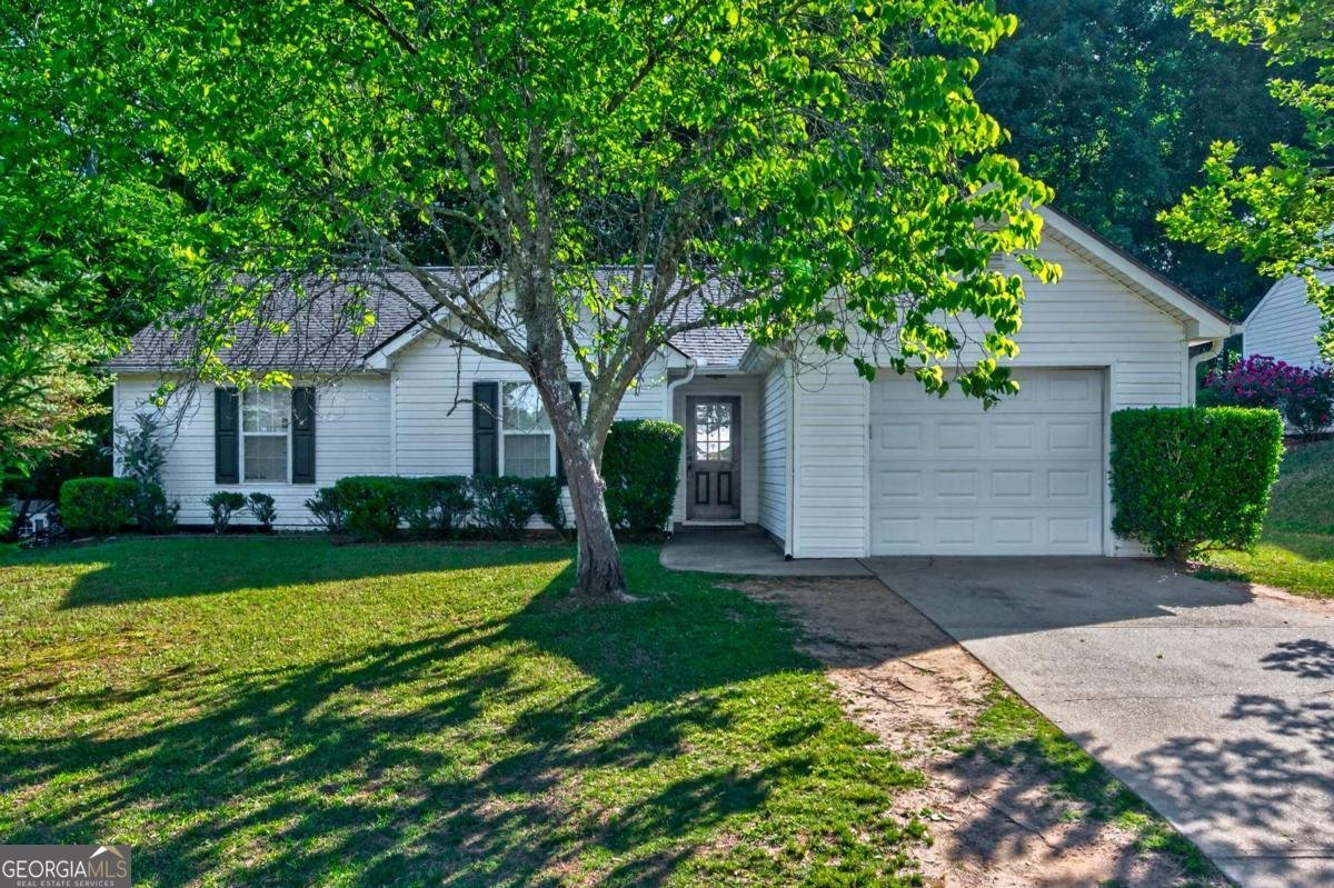 5135 Hillcrest Glenn Drive Sugar Hill - main photo