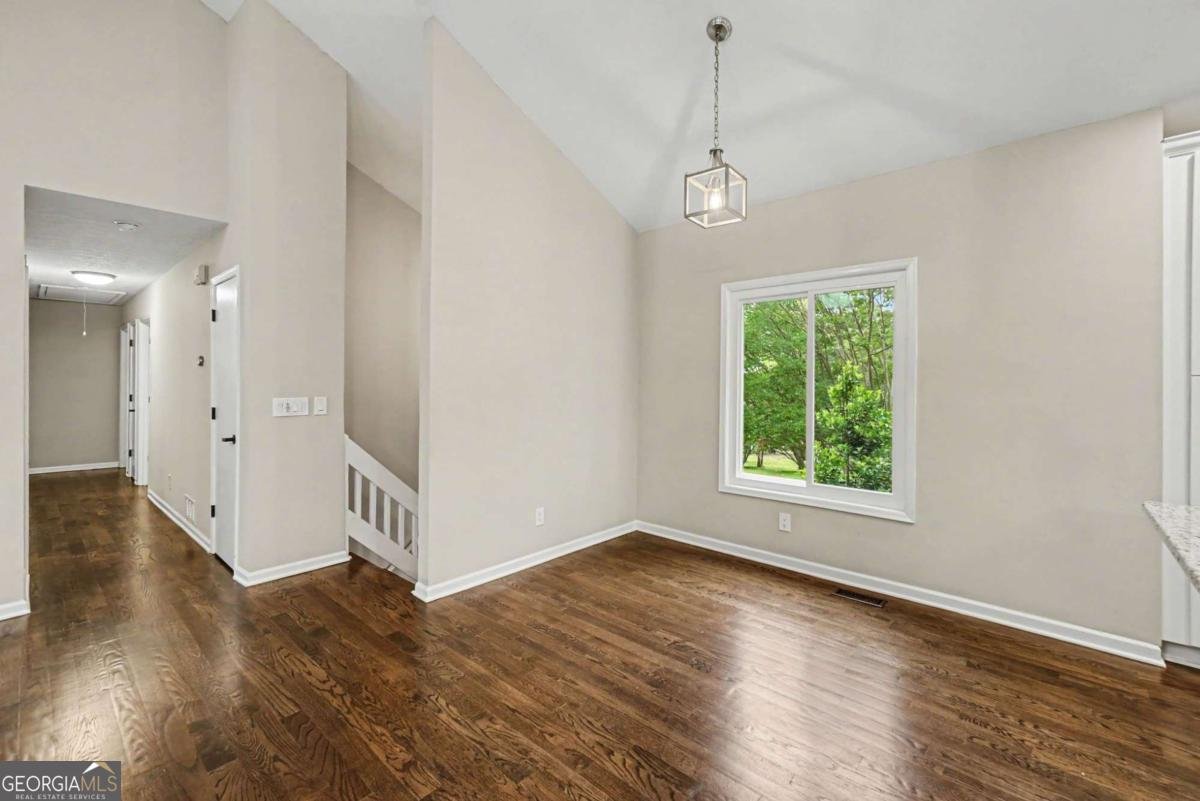 2708 Hawk Drive Marietta - Photo 6