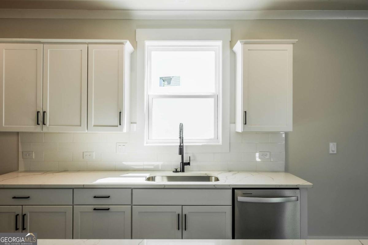 180 Henley Street Canton - Photo 14