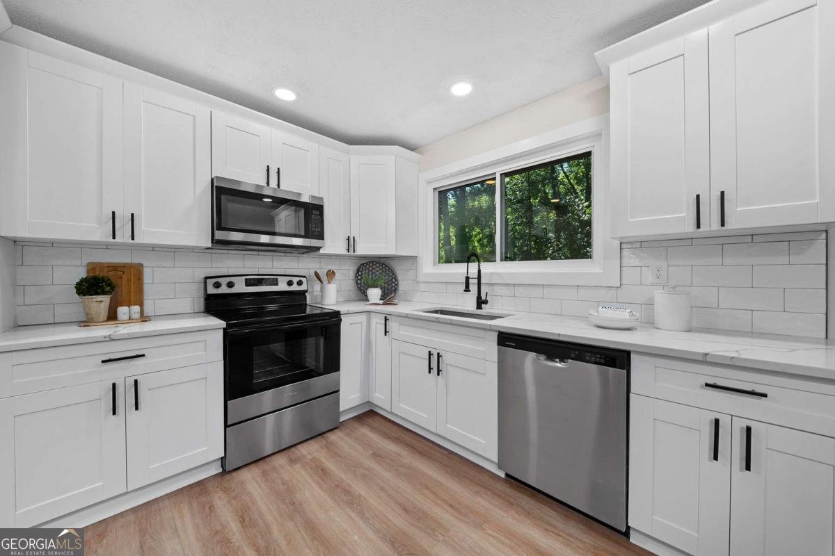 712 Overland Trail Woodstock - Photo 14
