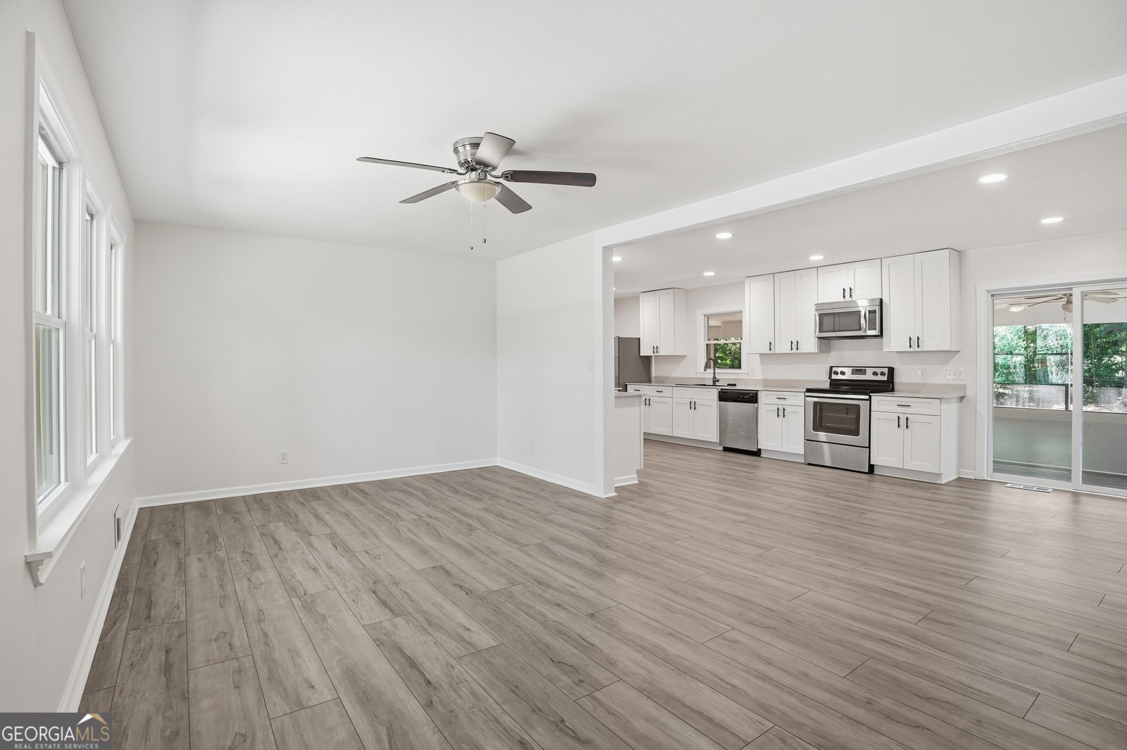 6146 Hill Street Austell - Photo 6