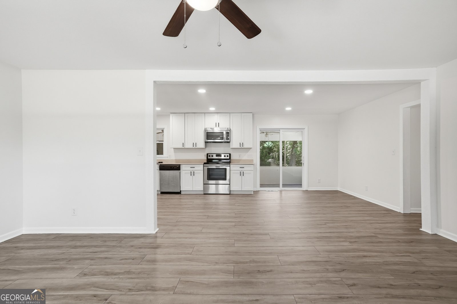 6146 Hill Street Austell - Photo 9