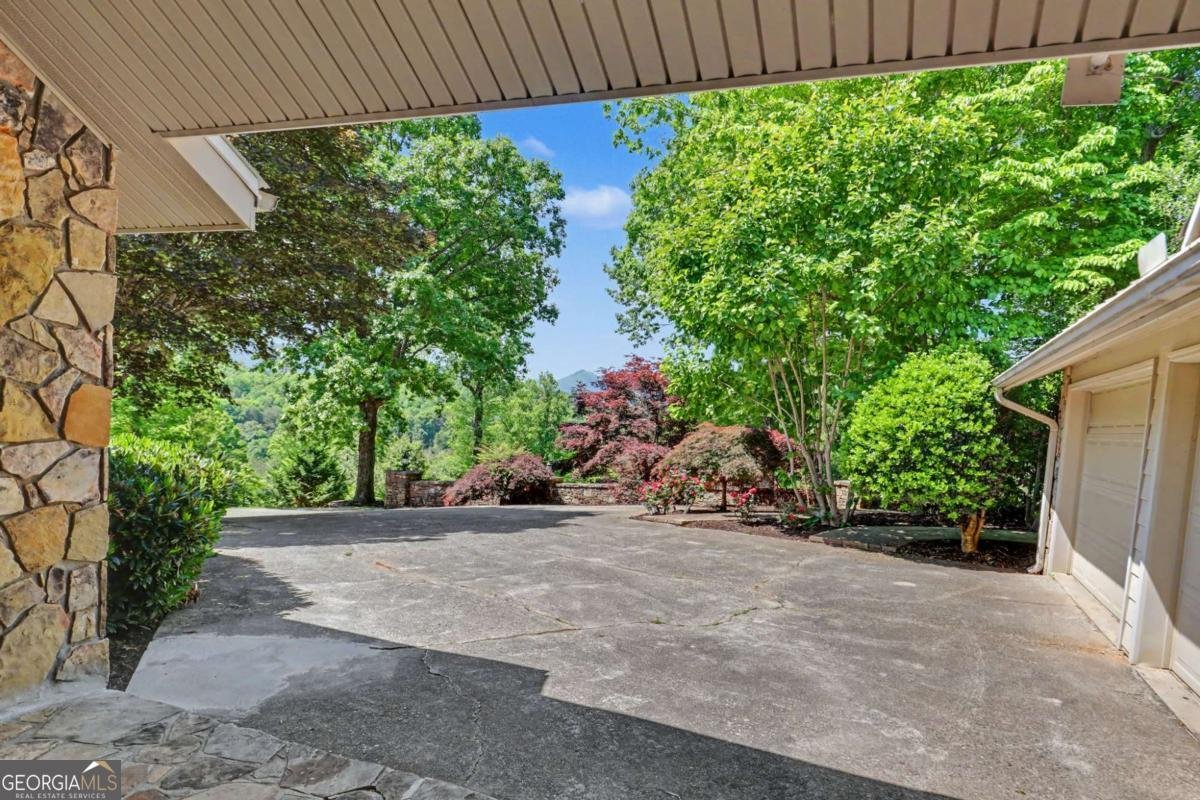 792 Bugscuffle Road Hiawassee - Photo 8