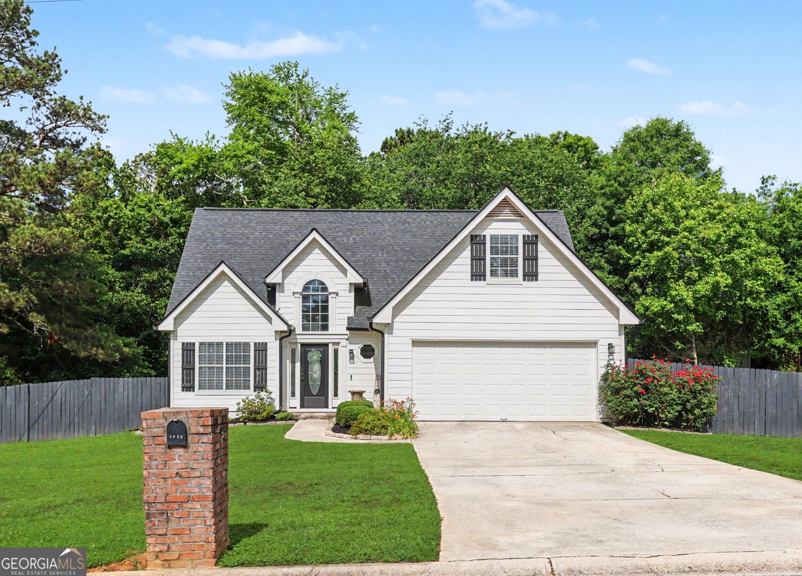 2925 Shane Drive Snellville - main photo
