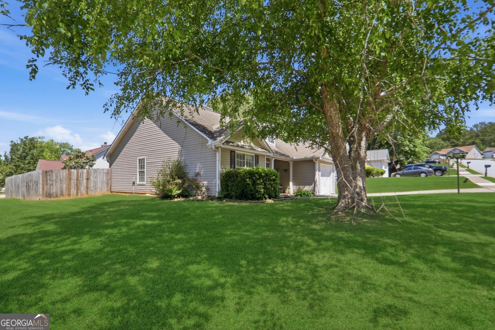 536 Creekview Overlook Stockbridge - Photo 12
