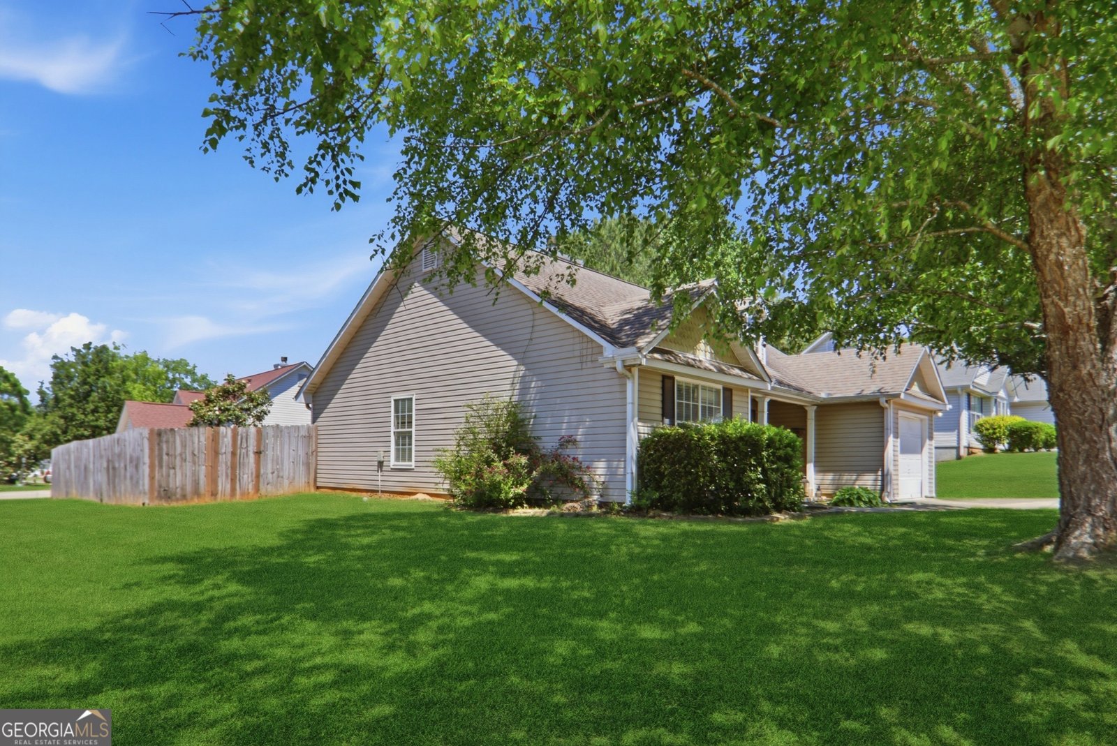 536 Creekview Overlook Stockbridge - Photo 13