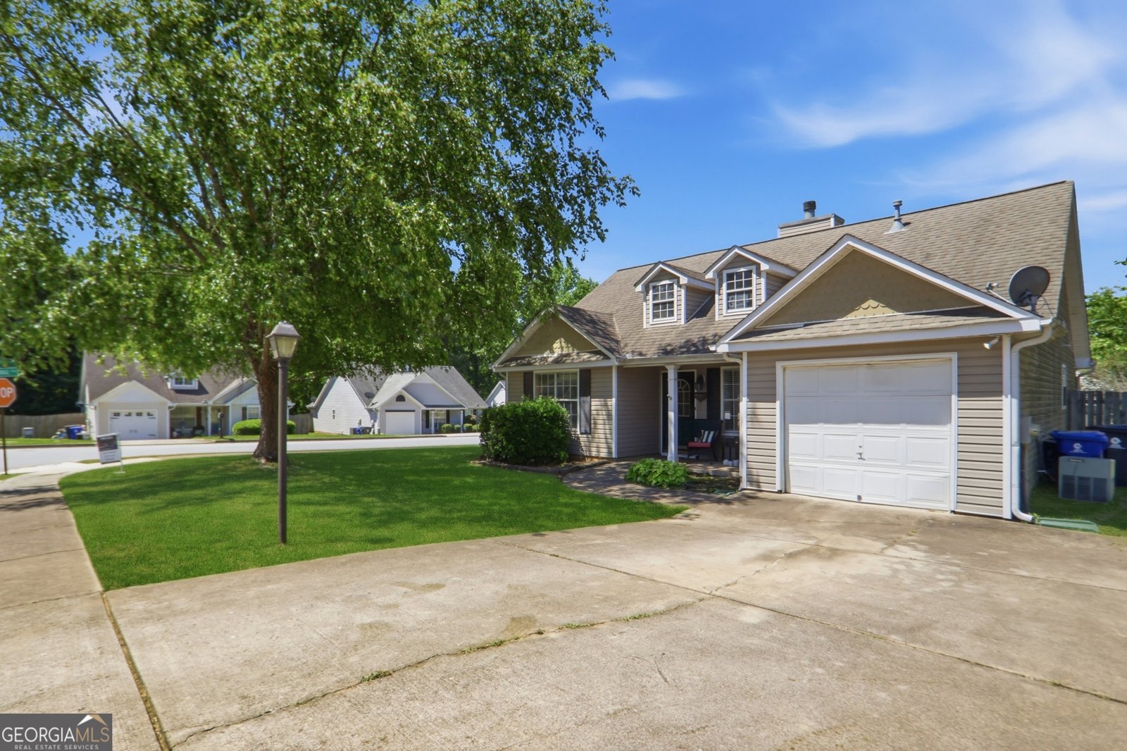536 Creekview Overlook Stockbridge - Photo 8