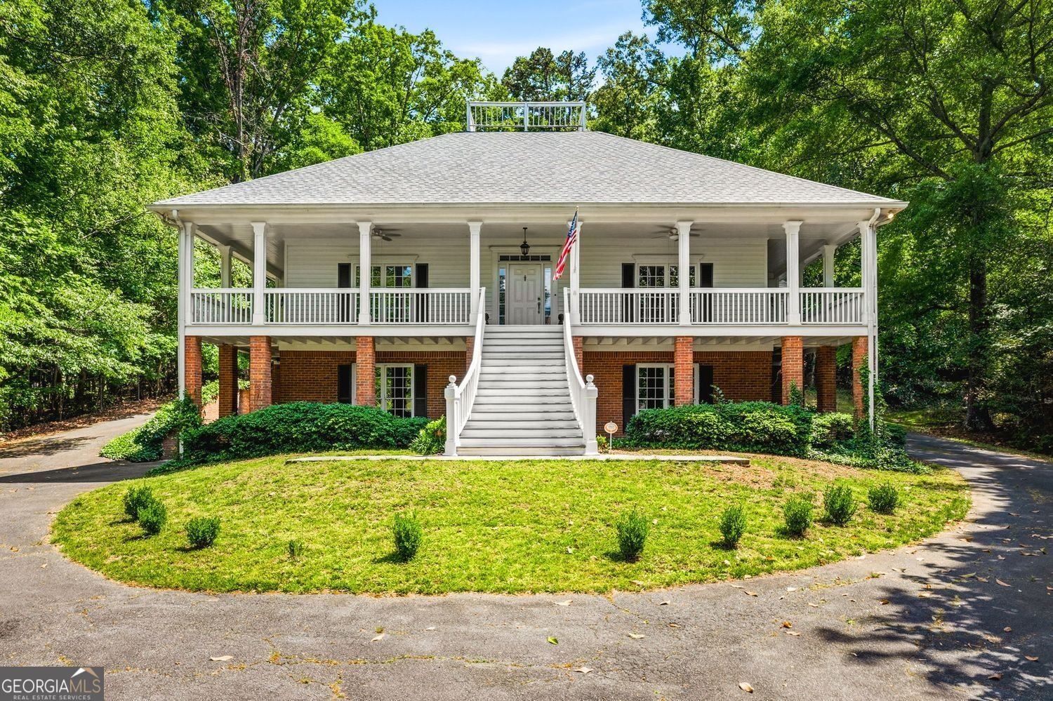 479 Hillcrest Drive Marietta - main photo
