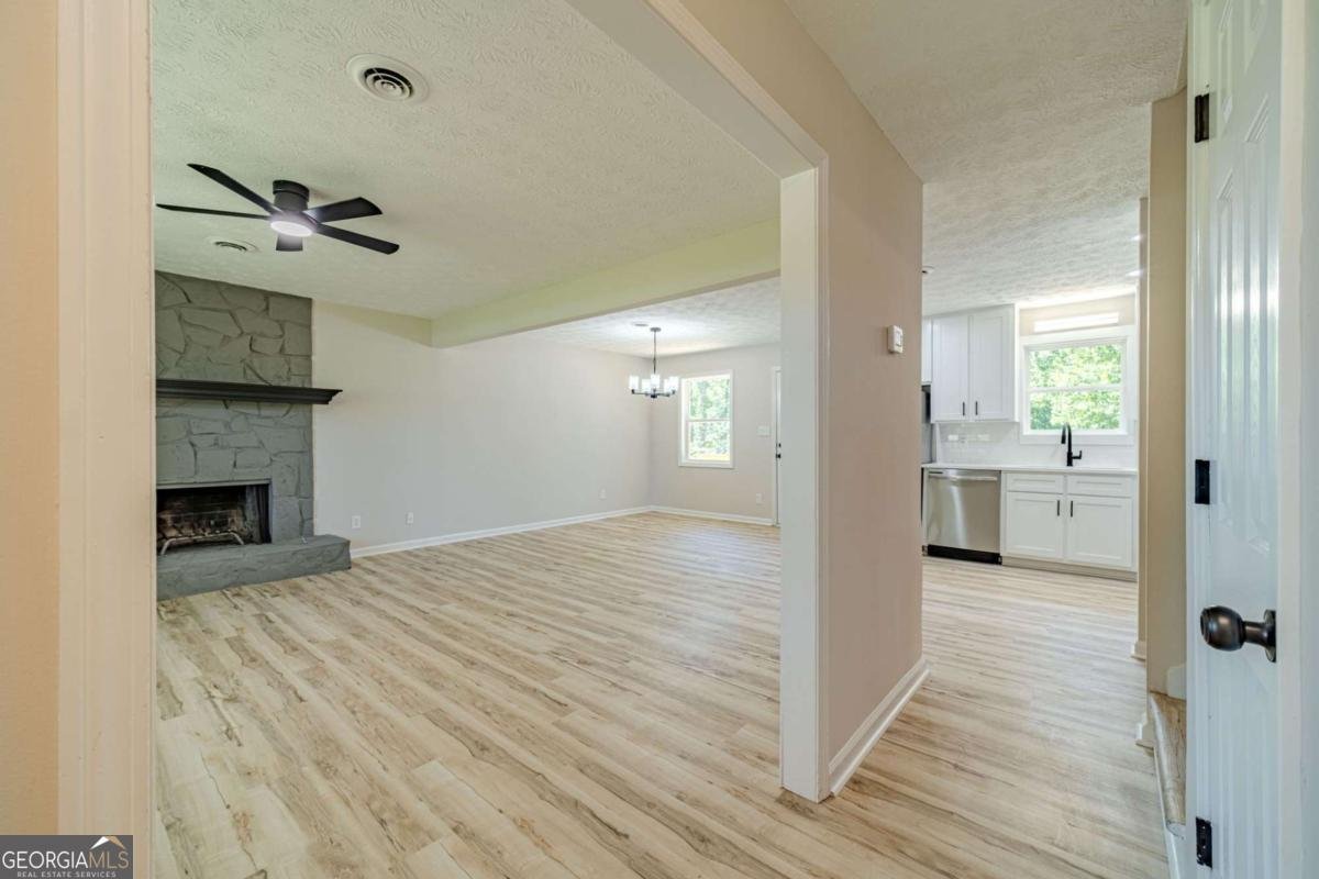 1351 Sommerset Drive Lawrenceville - Photo 9