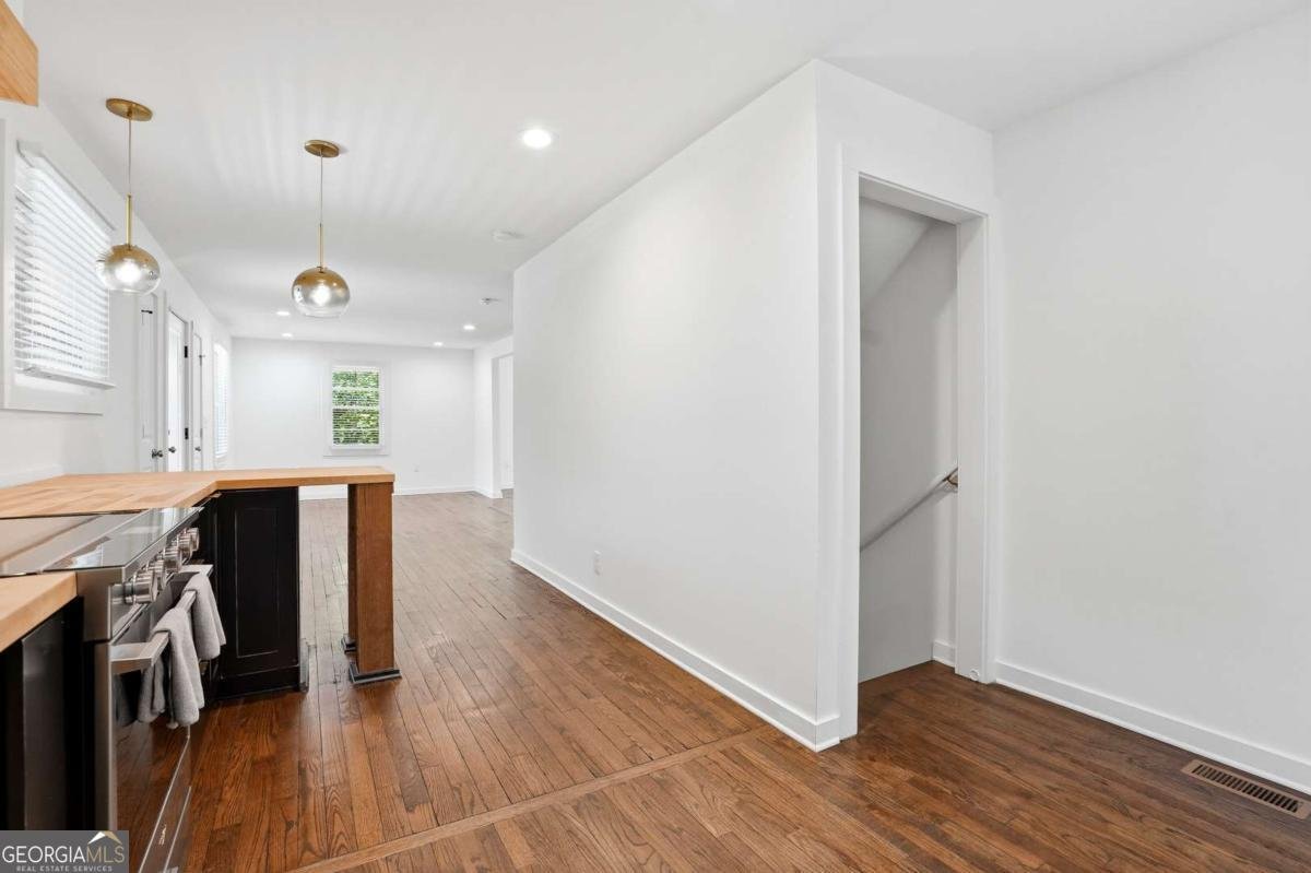 439 Oak Drive Stone Mountain - Photo 11