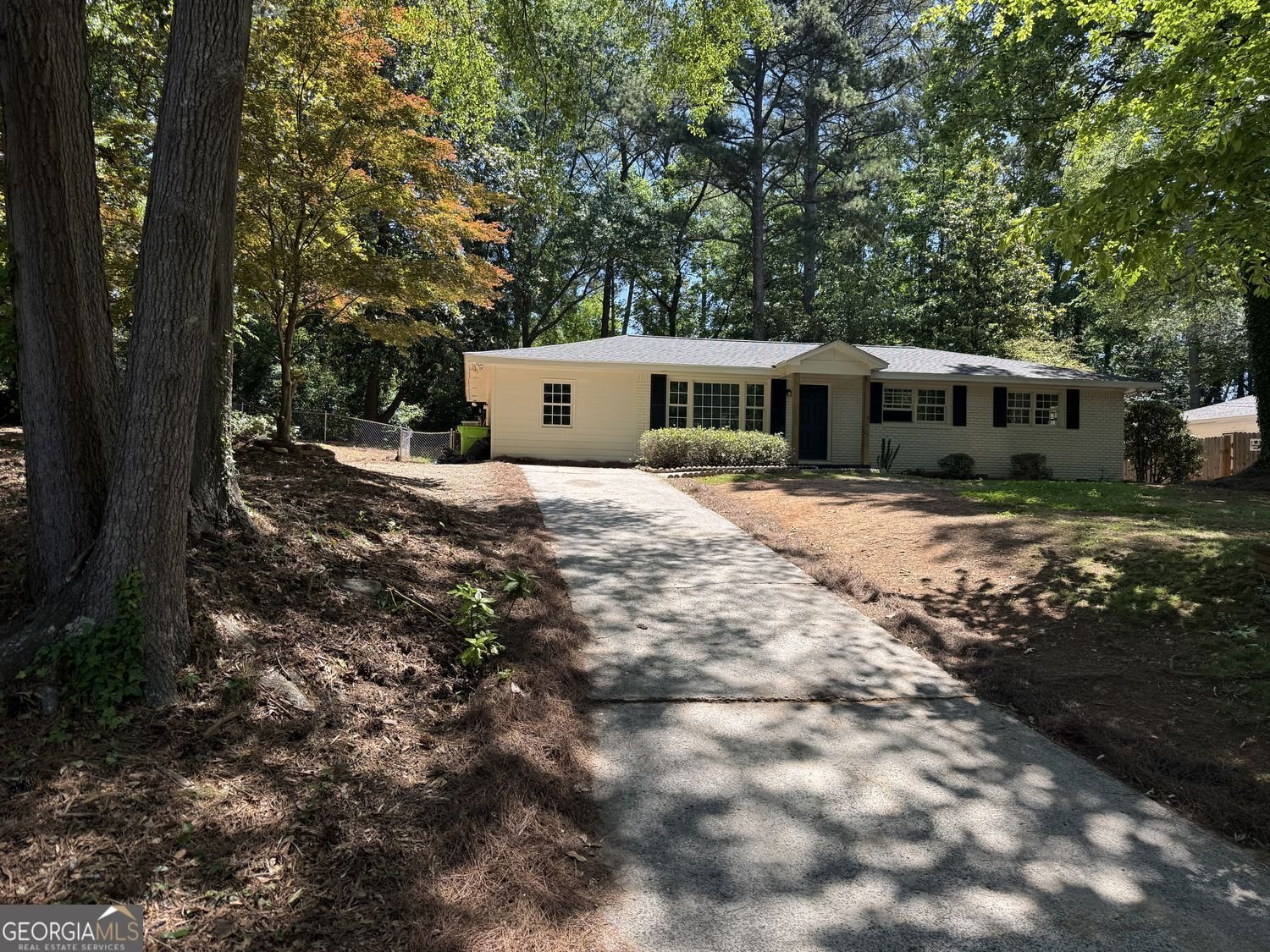 571 Oriole Drive Marietta - main photo
