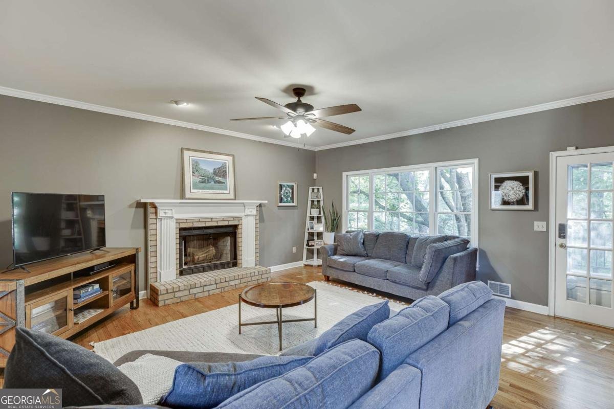 1484 Bellflower Court Lilburn - Photo 8