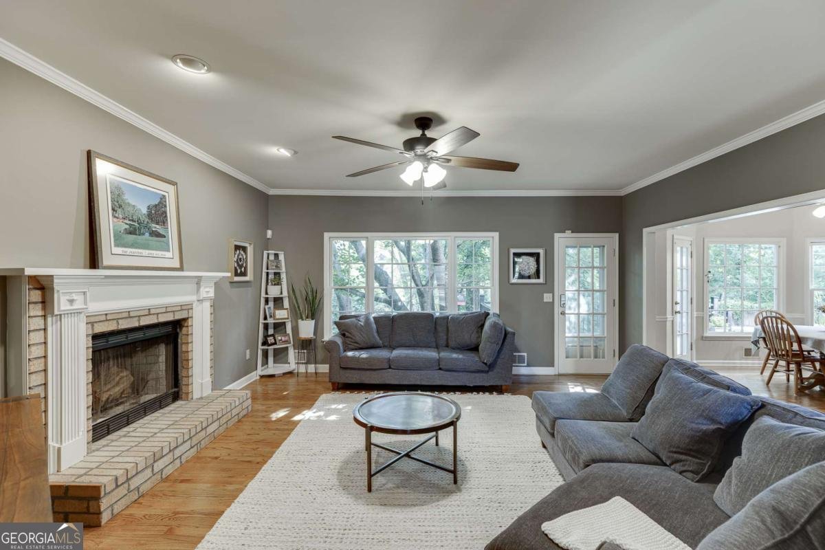 1484 Bellflower Court Lilburn - Photo 9