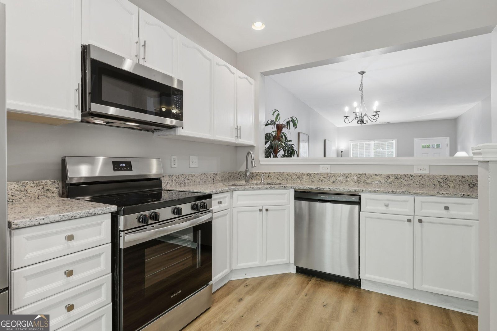 406 McAfee Court Kennesaw - Photo 8