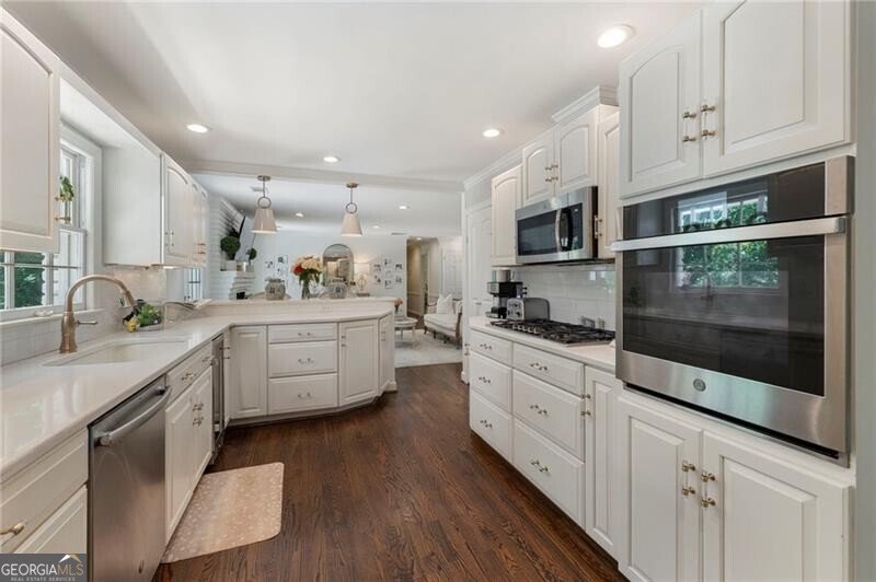 4770 Chatworth Court Atlanta - Photo 10