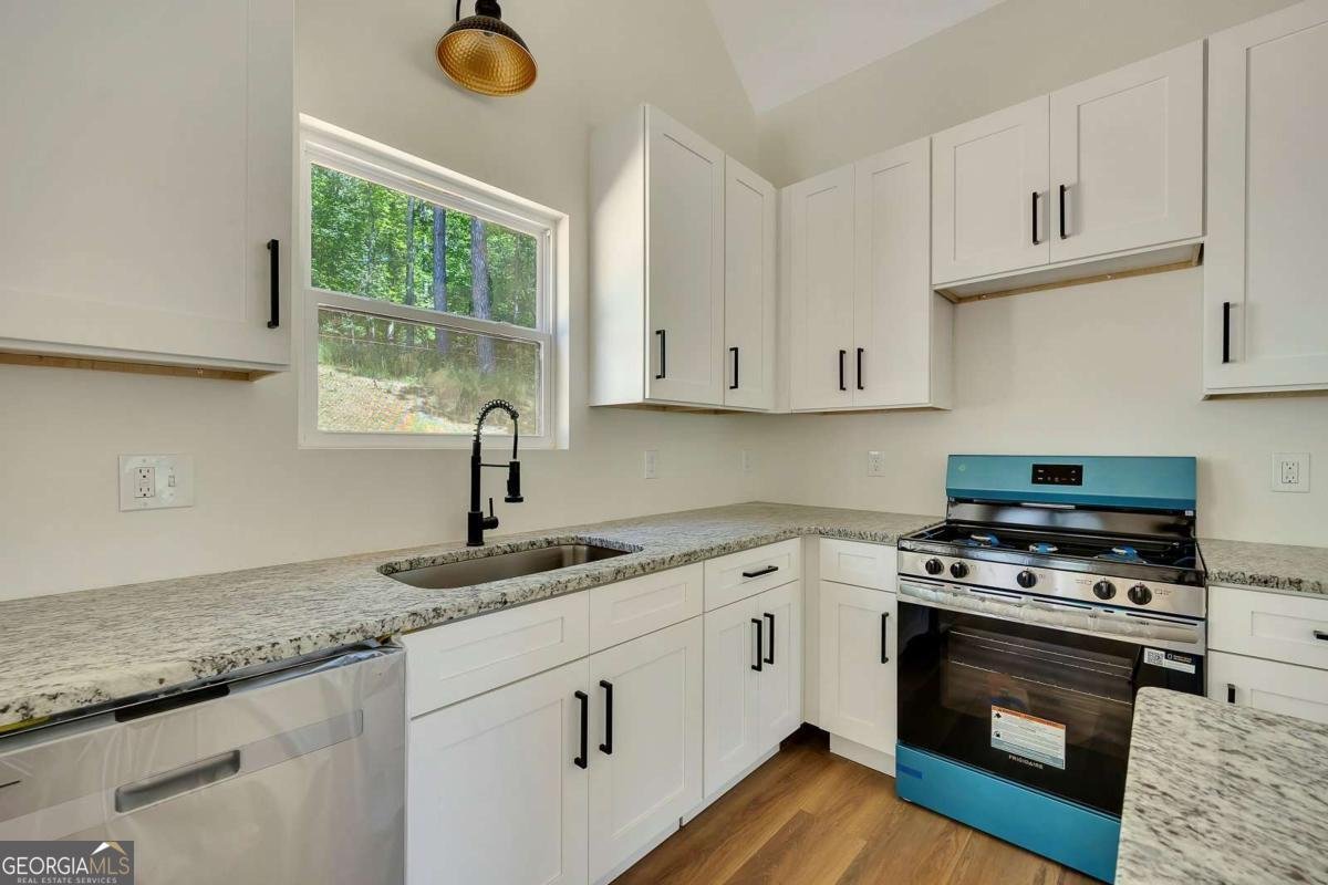 760 Donahoo Road Silver Creek - Photo 13
