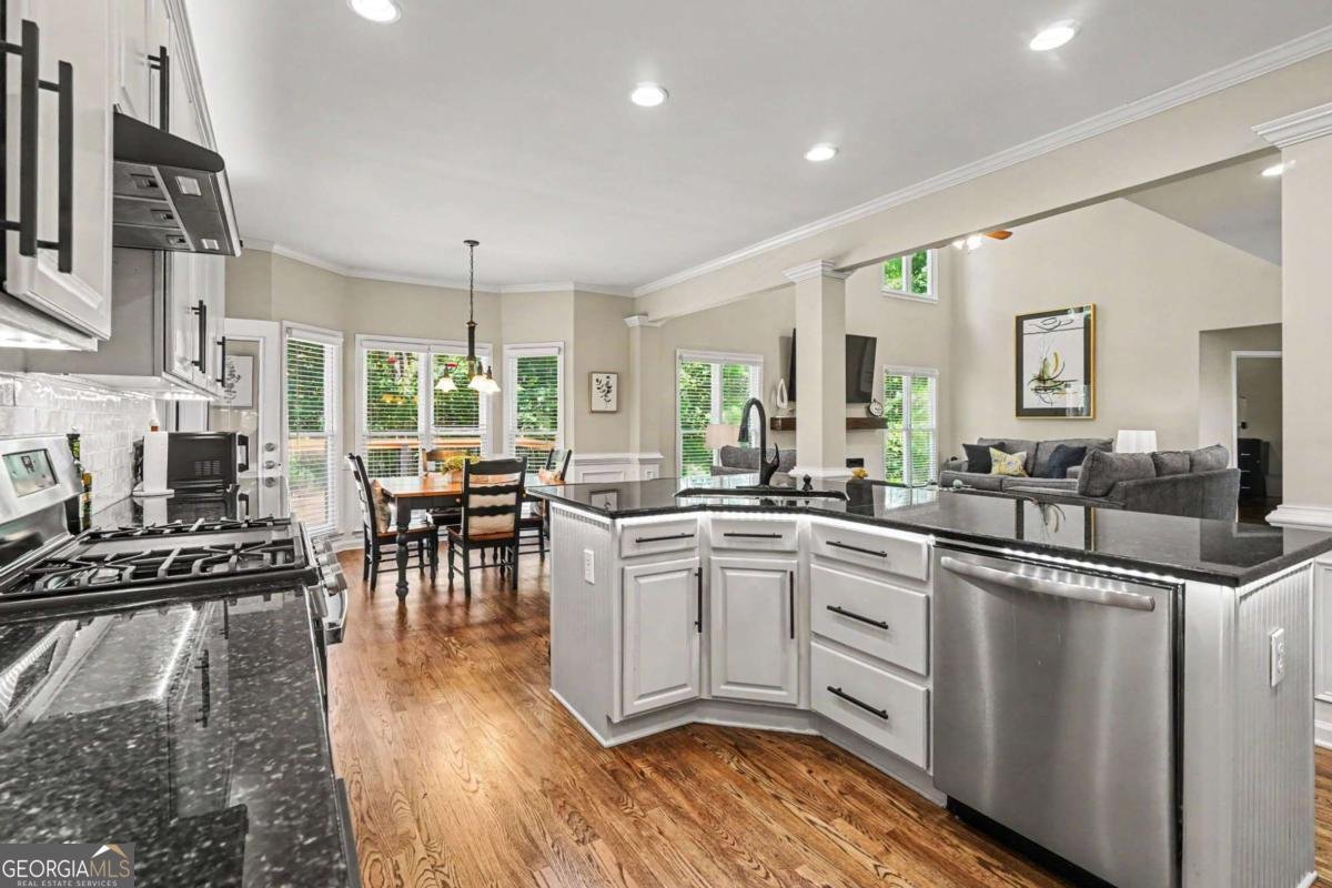 255 Amberbrook Circle Grayson - Photo 11