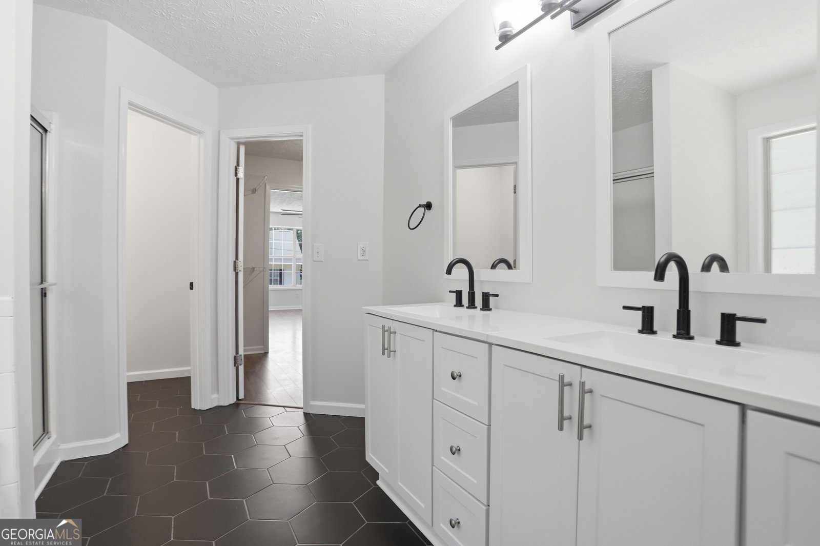 7318 Coral Lake Drive Flowery Branch - Photo 17