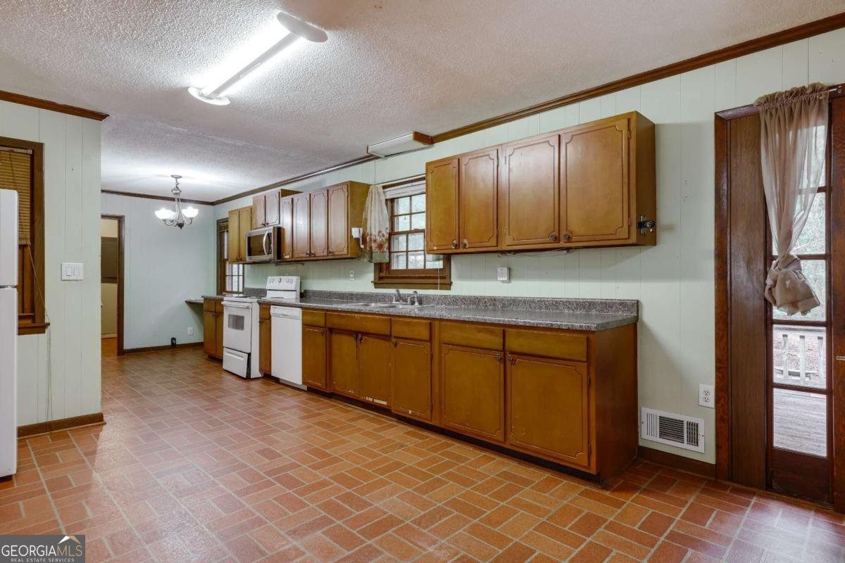 135 Cavalier Court Athens - Photo 19