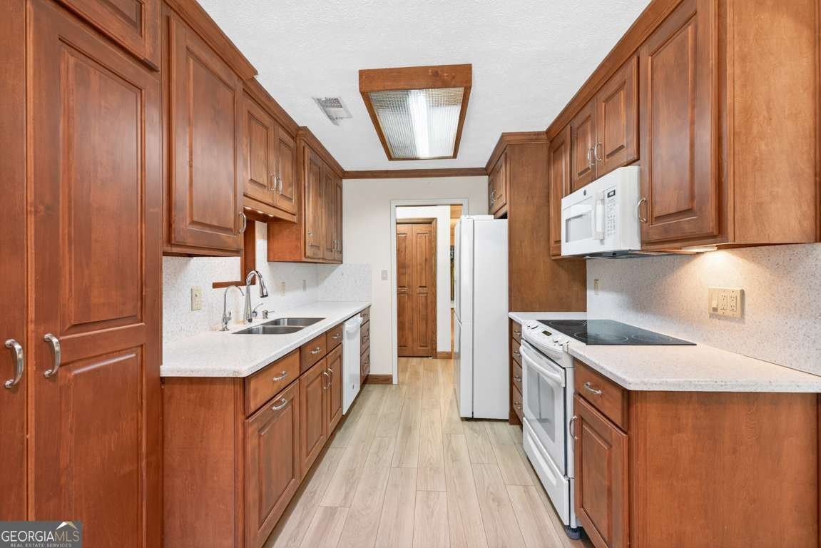 3947 Bryn Mawr Court Duluth - Photo 10