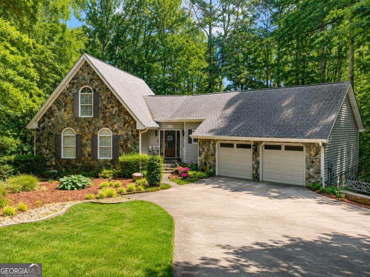 3078 Chapel Hill Road Douglasville - main photo
