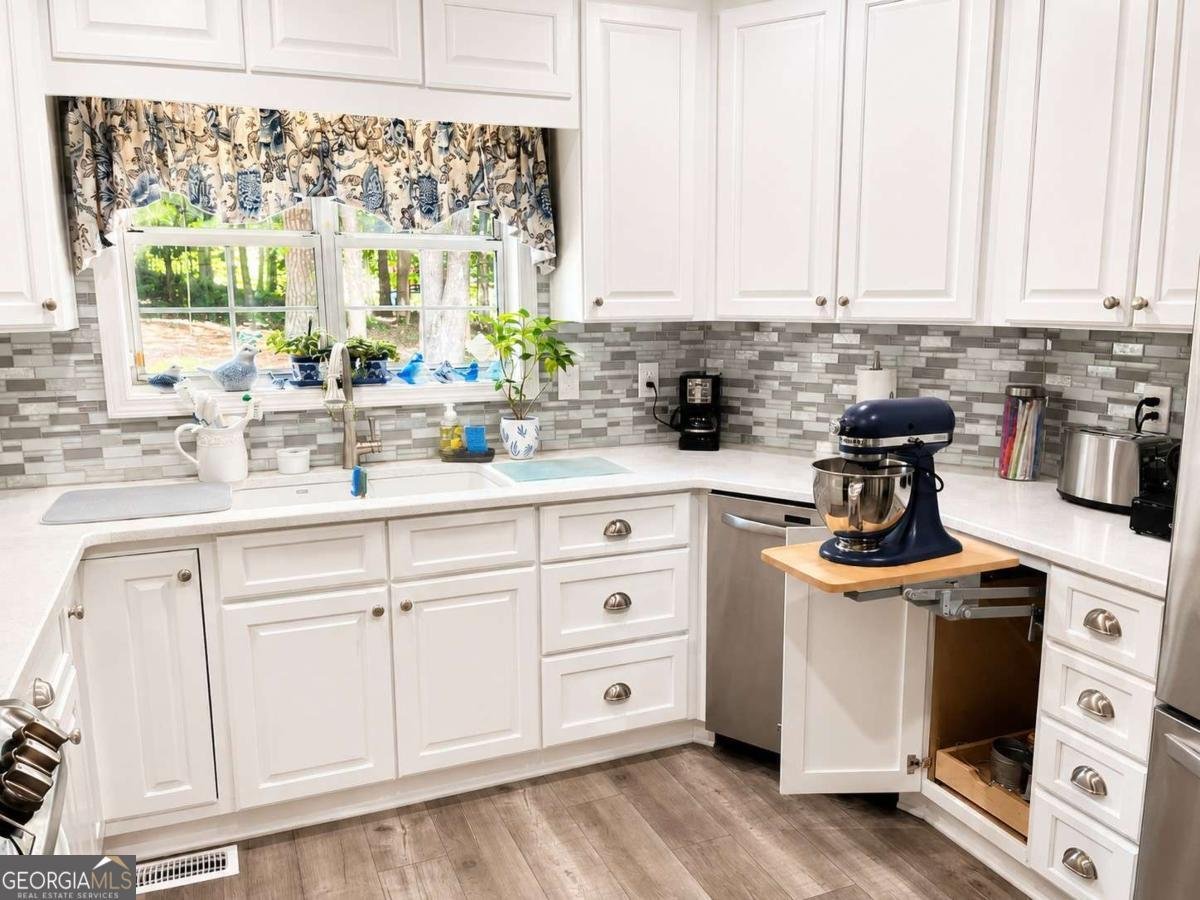 3078 Chapel Hill Road Douglasville - Photo 10