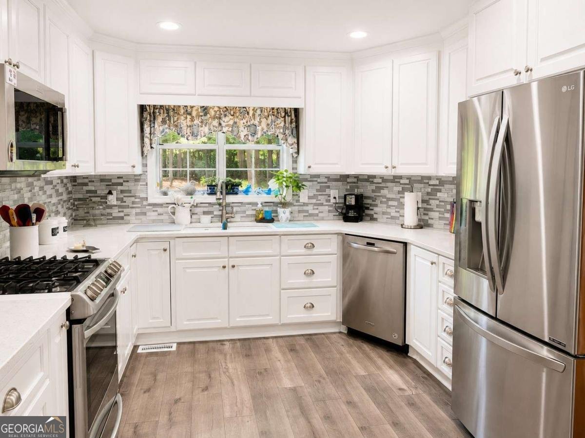 3078 Chapel Hill Road Douglasville - Photo 9