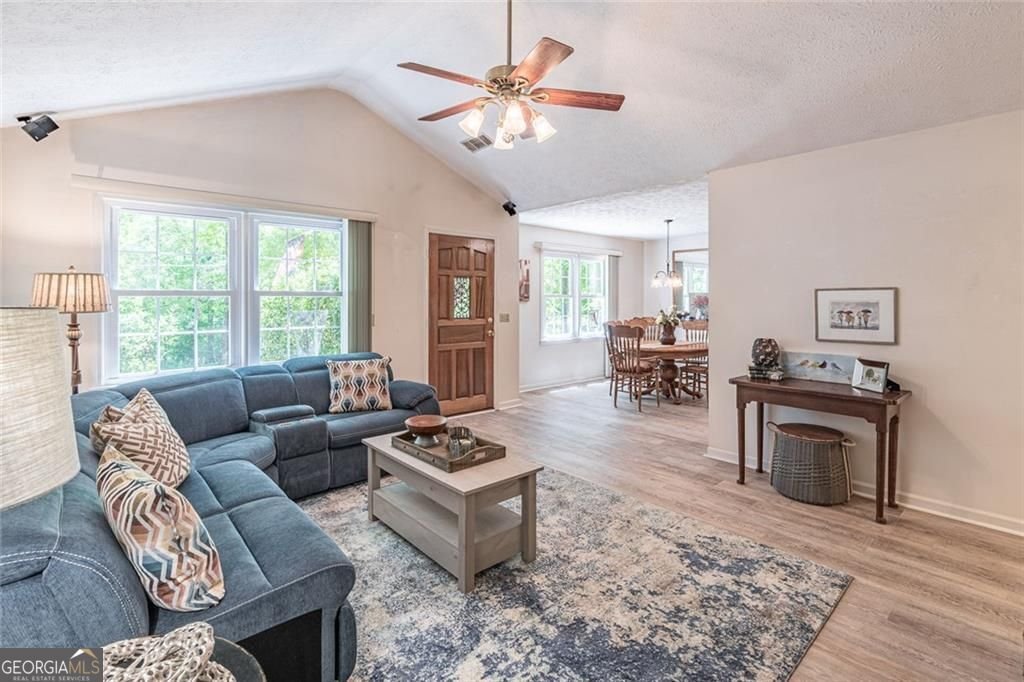 3430 Lakeside Lane Cumming - Photo 11