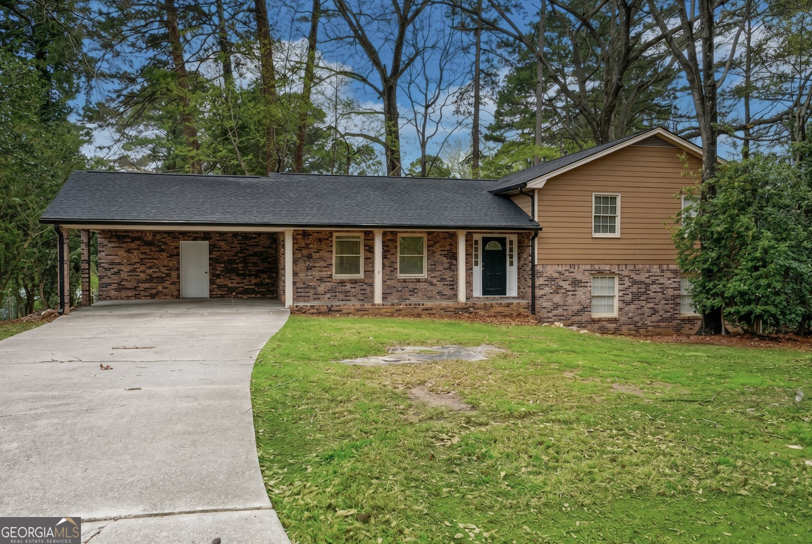 1481 Smokehouse Lane Stone Mountain - main photo