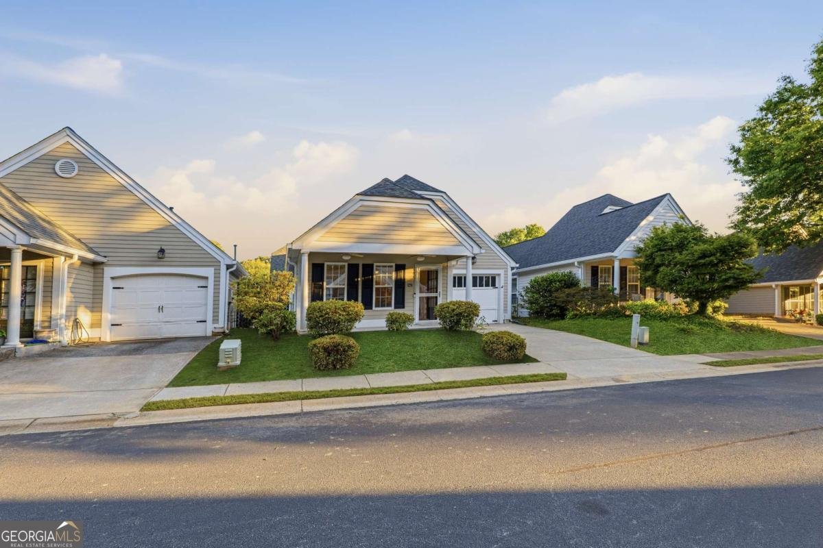 5062 Kathryn Glen Drive Acworth - main photo