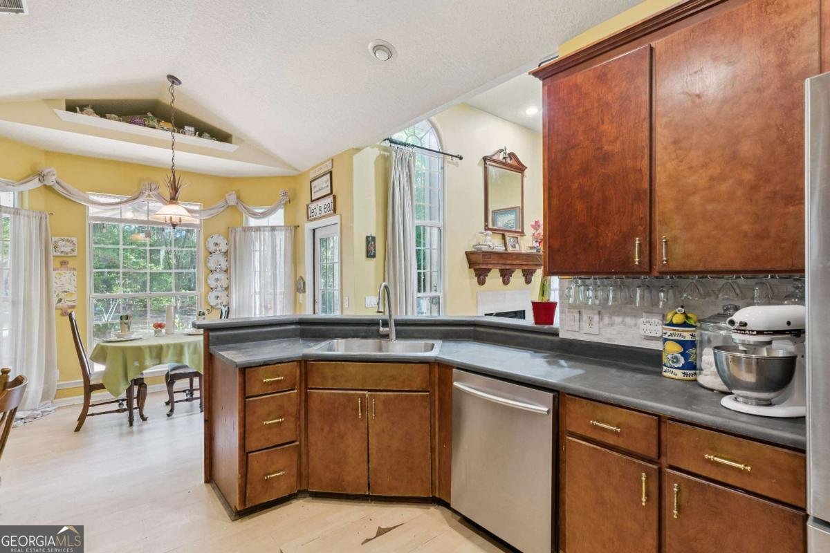 390 Harbor View Drive Woodbine - Photo 16