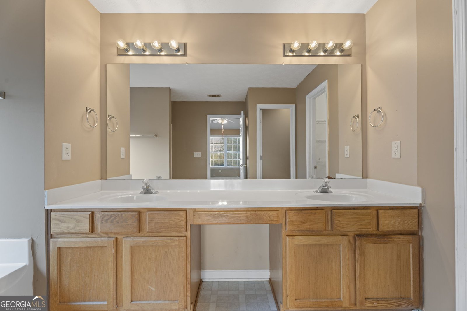 423 Heathcliff Court McDonough - Photo 37