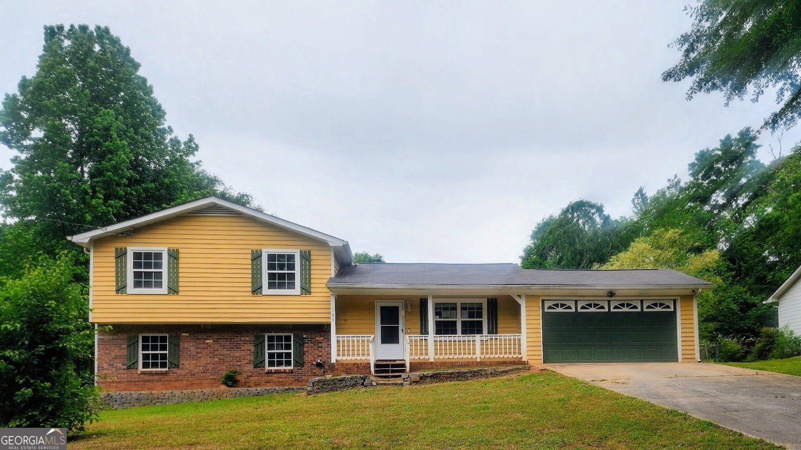 130 Carriage Circle Stockbridge - main photo