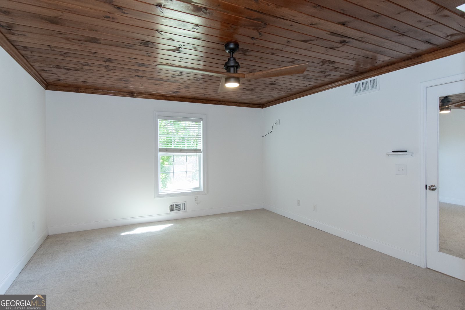 533 Arnold Mill Road Woodstock - Photo 9