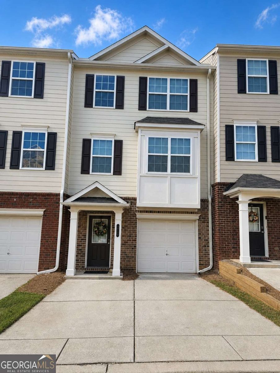6776 Blackstone Place Mableton - main photo